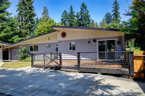 8110 E Glen Dr, Everett, WA 98203 photo 3