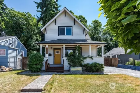 1025 S Donovan St, Seattle, WA 98108