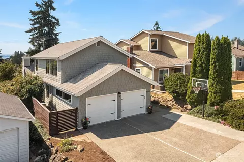 4851 46th Ave SW, Seattle, WA 98116