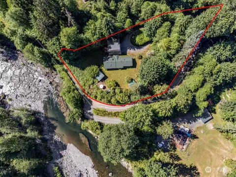 21222 133rd St NE, Granite Falls, WA 98252