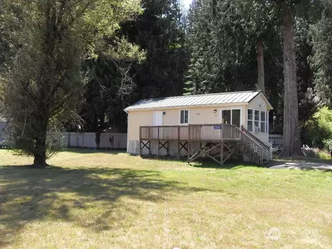 35590 Shangrila Dr, Sedro Woolley, WA 98284