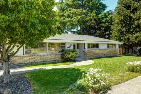2309 Edmonds Ave NE, Renton, WA 98056