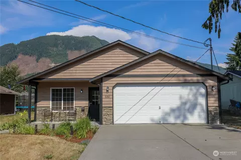 530 Commercial Ave, Darrington, WA 98241