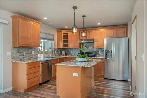 1402 Riddell Ave NE, Orting, WA 98360 photo 6