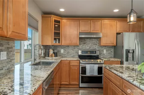 1402 Riddell Ave NE, Orting, WA 98360 photo 4