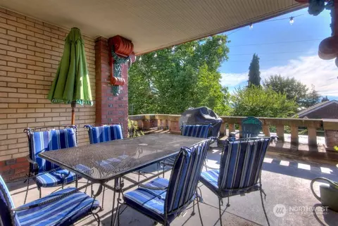 626 13th Ave E #E, Seattle, WA 98102 photo 3
