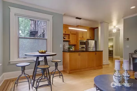 626 13th Ave E #E, Seattle, WA 98102 photo 9
