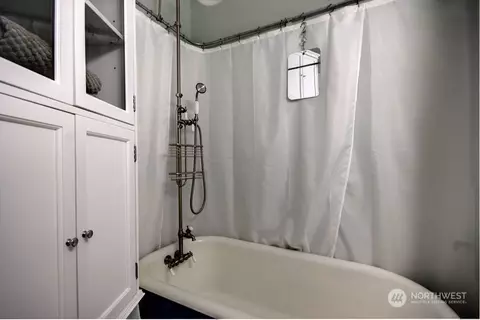 626 13th Ave E #E, Seattle, WA 98102 photo 17