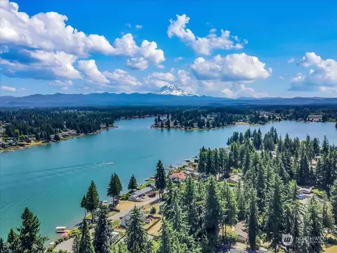 5665 W Tapps Hwy E, Bonney Lake, WA 98391
