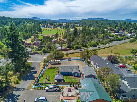 546 University Rd, Friday Harbor, WA 98250