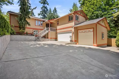 22403 94th Ave S, Kent, WA 98031
