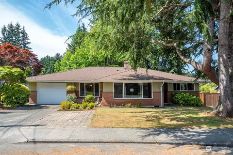 5304 Beverly Ln, Everett, WA 98203