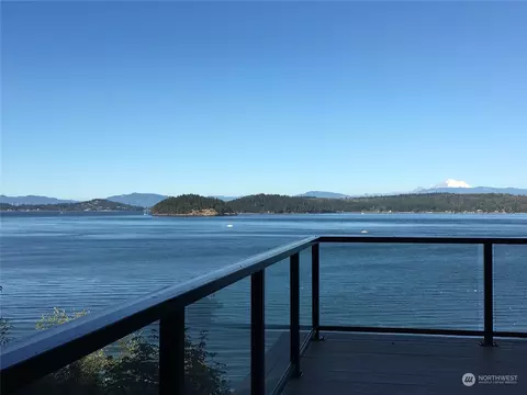 5154 Anglers Haven Dr, Oak Harbor, WA 98277
