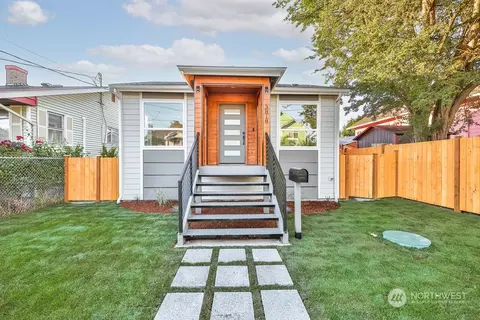 3818 S Angel Pl, Seattle, WA 98118
