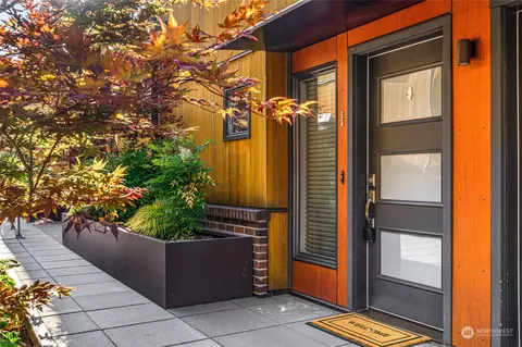 3300 NE 65th St #224, Seattle, WA 98115