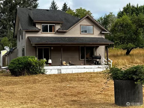 222 W Valley Rd, Skamokawa, WA 98647