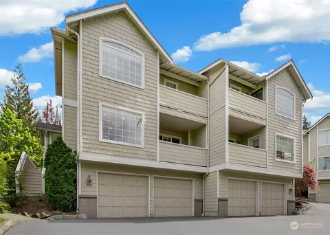 11305 Ohde Cir #18, Kirkland, WA 98033