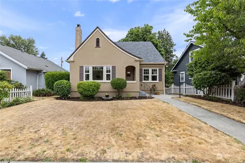3409 N 8th St, Tacoma, WA 98406