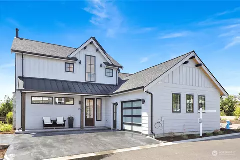 200 Pebblebrook Dr, Lynden, WA 98264