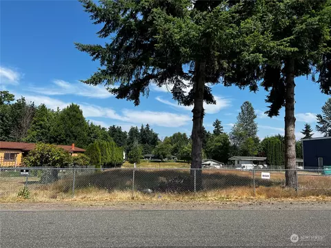 10509 66th Ave E, Puyallup, WA 98373