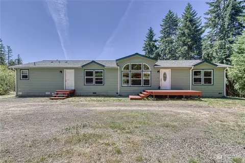 5516 SW Paradise Ln, Port Orchard, WA 98367