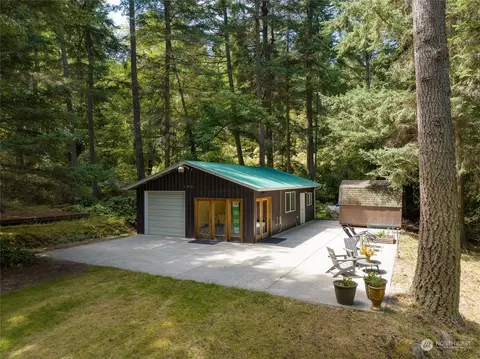 165 Beverly Ln, Lopez Island, WA 98261
