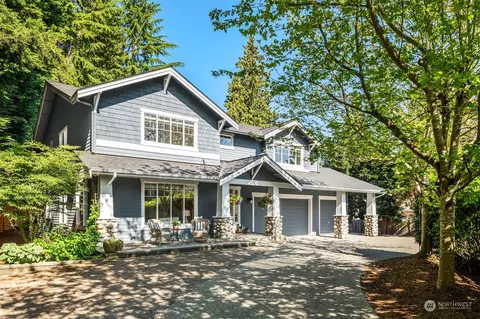 11228 SE 30th St, Bellevue, WA 98004