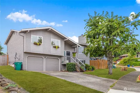 1902 23rd St NW, Auburn, WA 98001