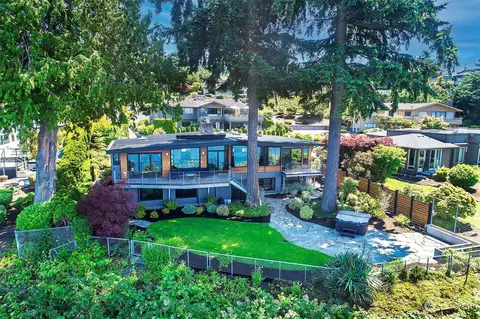 16902 Talbot Rd, Edmonds, WA 98026 photo 3