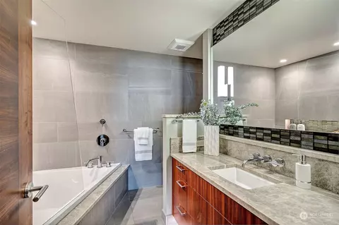 16902 Talbot Rd, Edmonds, WA 98026 photo 27