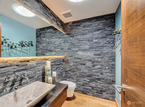 16902 Talbot Rd, Edmonds, WA 98026 photo 19