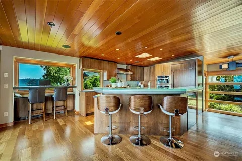 16902 Talbot Rd, Edmonds, WA 98026 photo 12