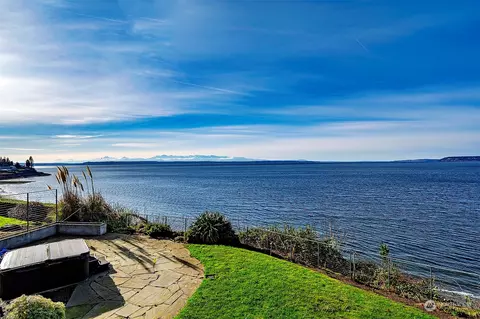 16902 Talbot Rd, Edmonds, WA 98026 photo 5