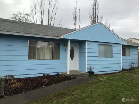1224 Mitchell Ave, Moses Lake, WA 98837