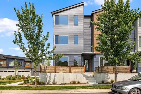 32787 Madrona Ave, Black Diamond, WA 98010