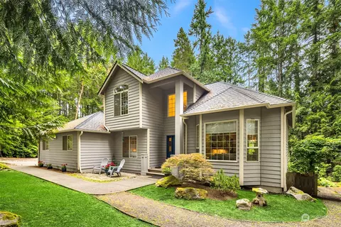 10626 Rudder Pl NW, Silverdale, WA 98383