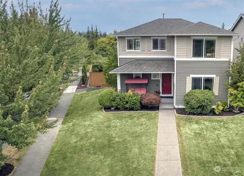 34002 SE Carmichael St, Snoqualmie, WA 98065