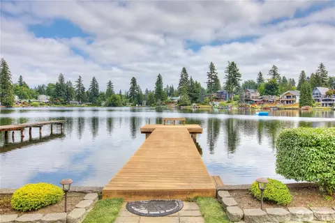 26044 216th Pl SE, Maple Valley, WA 98038
