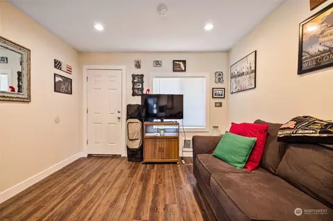 2125 E Section, Mount Vernon, WA 98273 photo 3