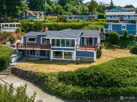 1608 Whittier St NE, Tacoma, WA 98422