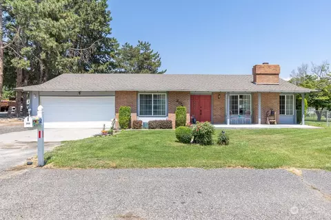 202 W 33rd Ave, Kennewick, WA 99337