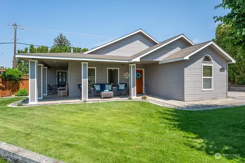 1602 S Baron Pl, Moses Lake, WA 98837