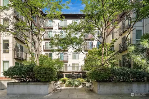 323 Queen Anne Ave N #207, Seattle, WA 98109