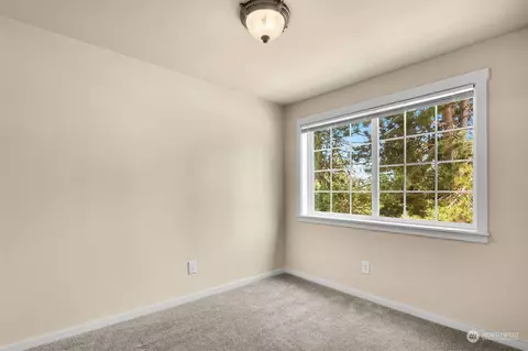 12404 E Gibson Rd #D203, Everett, WA 98204 photo 11