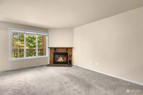 12404 E Gibson Rd #D203, Everett, WA 98204 photo 6