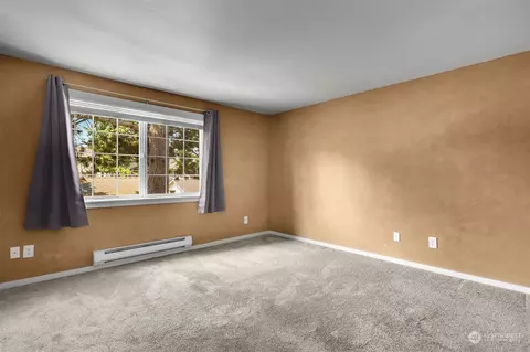 12404 E Gibson Rd #D203, Everett, WA 98204 photo 23