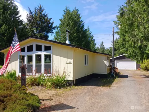 1201 300th Pl, Ocean Park, WA 98640