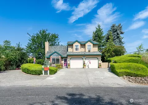 2869 El Camino Way, Malaga, WA 98828