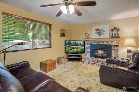 10709 NE 145th Pl, Bothell, WA 98011 photo 10