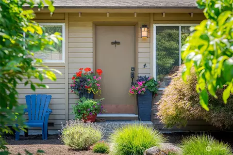 10709 NE 145th Pl, Bothell, WA 98011 photo 3
